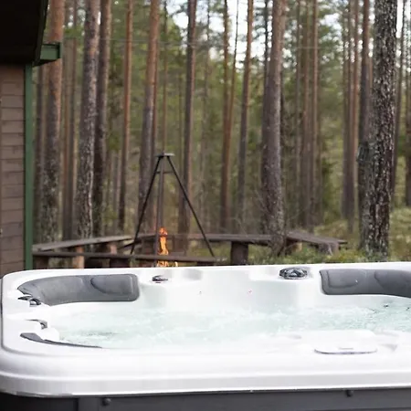 בית נופש Familievennlig & Jacuzzi & Badstue *